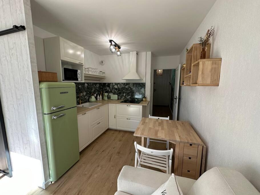 L'Appart Ideal Famille, Terrasse, Piscine, Plage Вильнёв-Лубе Экстерьер фото
