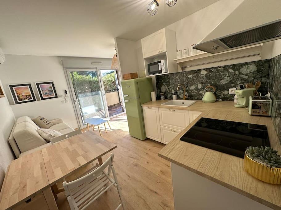 L'Appart Ideal Famille, Terrasse, Piscine, Plage Вильнёв-Лубе Экстерьер фото